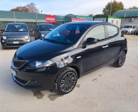 Lancia Ypsilon 1.0 FireFly 5 porte S&S Hybrid Ecoc