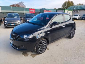 Lancia Ypsilon 1.0 FireFly 5 porte S&S Hybrid Ecoc