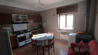 CASA SINGOLA con giardino