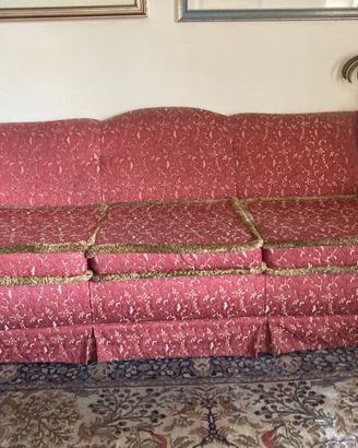 DONO: 1 MOBILE CUCINA, 1 CREDENZA, 1 DIVANO-LETTO
