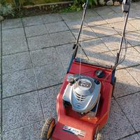 tosaerba Briggs Stratton HP 5,43 usato poco 