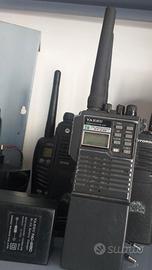 Ricetrasmettitore Yaesu FT-23 con caricabatterie