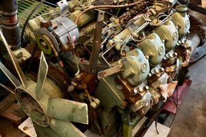 Motore Mercedes OM422 mietitrebbie e trince Claas