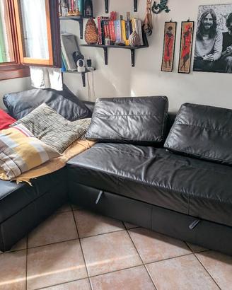 Divano ecopelle -Ikea