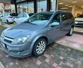 Opel Astra 1.6 16V Twinport 5 porte Cosmo