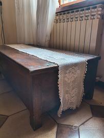 cassapanca in legno antico 