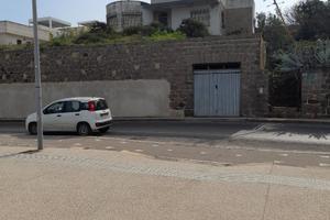 Sardegna-Casa fronte mare con terreno edificabile