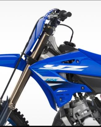 kit grafiche Yamaha YZ 125 2025 originali.
