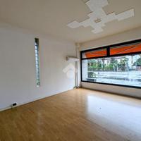 NEGOZIO A CONEGLIANO