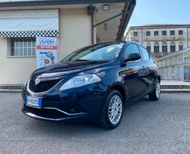 Lancia Ypsilon 1.2 69 CV 5 porte Silver