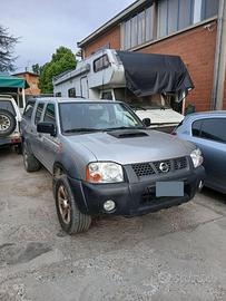 Nissan np300
