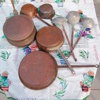 Padelle e mestoli in rame