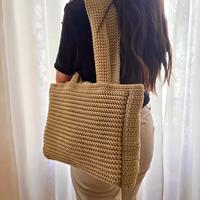 Borsa a spalla in cordino realizzata a mano