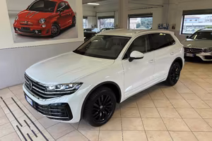 VOLKSWAGEN Touareg 3.0 V6 TDI SCR Elegance