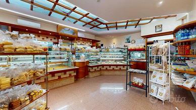 Attività / Licenza di 290 m² con 5 locali a Ozzano