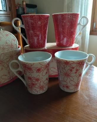 4 tazze per colazione