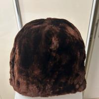 Cappellino di pelliccia