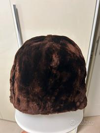 Cappellino di pelliccia