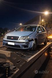 Fiat Punto 1.2  – incidentata – motore perfetto