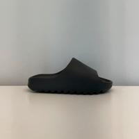 Yeezy Slide Onyx
