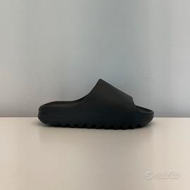 Yeezy Slide Onyx