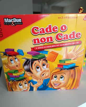 Gioco di equilibrio. Cade o non cade