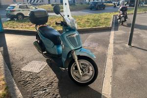 Scarabeo 200 Light