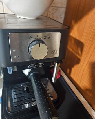 Macchina del caffe De Longhi a cialde e in polvere