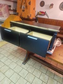 Mobile porta TV con cassettoni scorrevoli