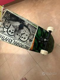Skateboard Anti Hero deck 9.25