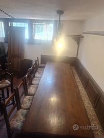 Arredo taverna rustico  in legno con bancone  