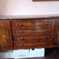 Credenza antica 