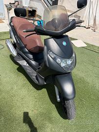 Piaggio beverly 250