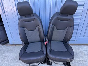 Sedili misto pelle Jeep Compass e Renegade