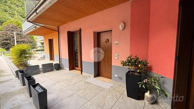 VILLA A SCHIERA A PIANCOGNO