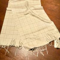 Pregiata sciarpa in seta e cashmere 