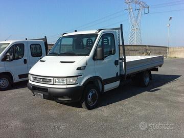 IVECO DAILY 35C12 2.3 HPI CASSONE CORTO