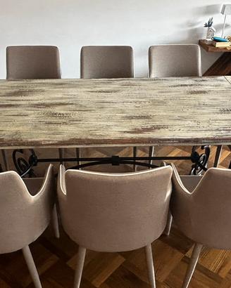 Tavolo massello provenzale con 8 poltroncine