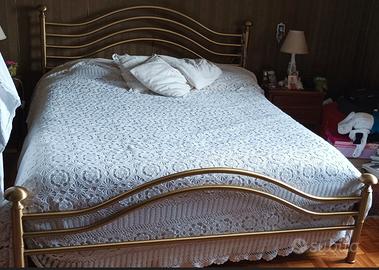 Letto matrimoniale in ottone