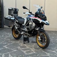 BMW GS 1250 Adventure 2021 (Akrapovic + 3 borse)