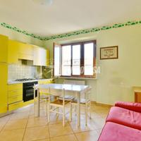 APPARTAMENTO ARREDATO IN ZONA CORVA !!