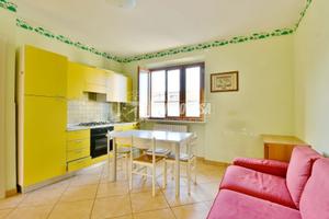 APPARTAMENTO ARREDATO IN ZONA CORVA !!