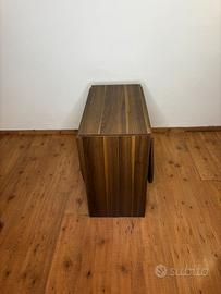 Tavolo in legno richiudibile