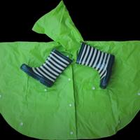 mantellina + stivali antipioggia