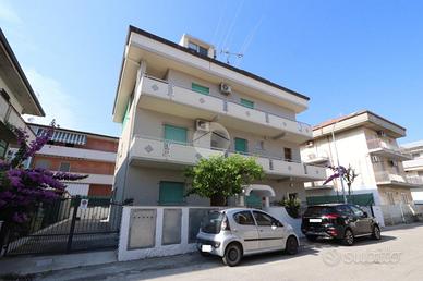 4 LOCALI A ALBA ADRIATICA
