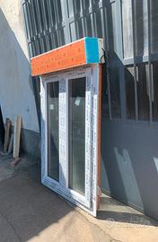 finestra pvc con avvolgibile elettrico 105x 190,5