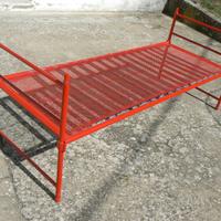 da 1 a 4 Branda/letto in metallo