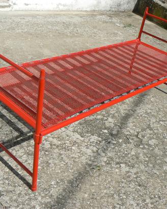 da 1 a 4 Branda/letto in metallo