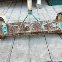 Rastrello aeratore su ruote, scarificatore manuale