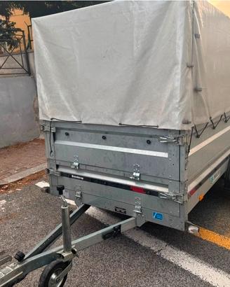Rimorchio auto